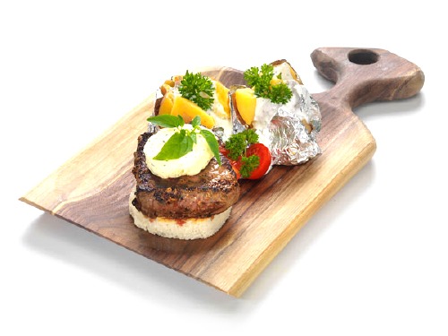 Beef-tenderloin ‘Udvarmester’ style, with baked foiled potato